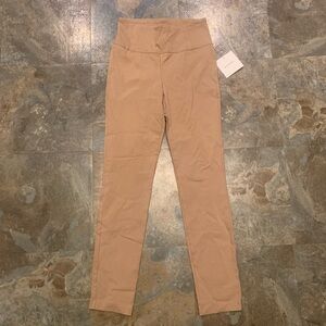 Tan Ellen Tracy pants, size XS. NWT